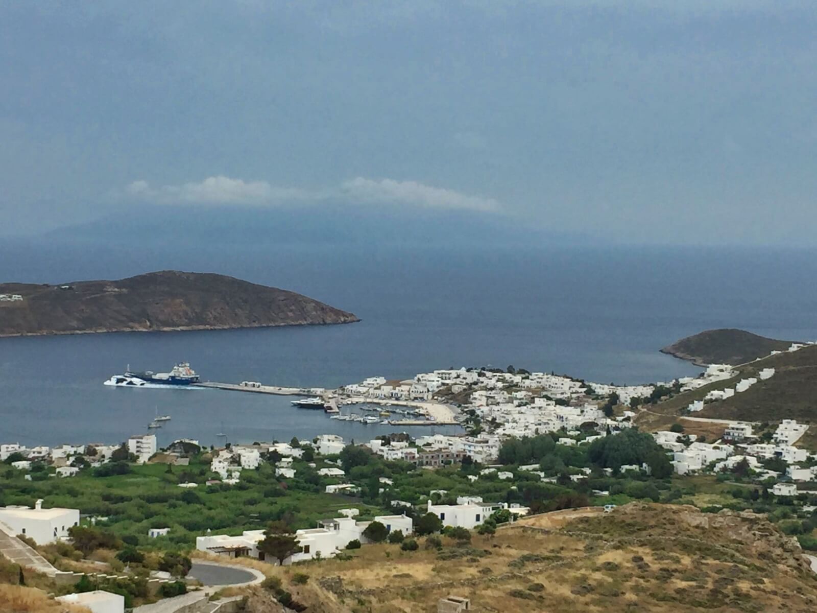 Serifos: Blick auf Livadi