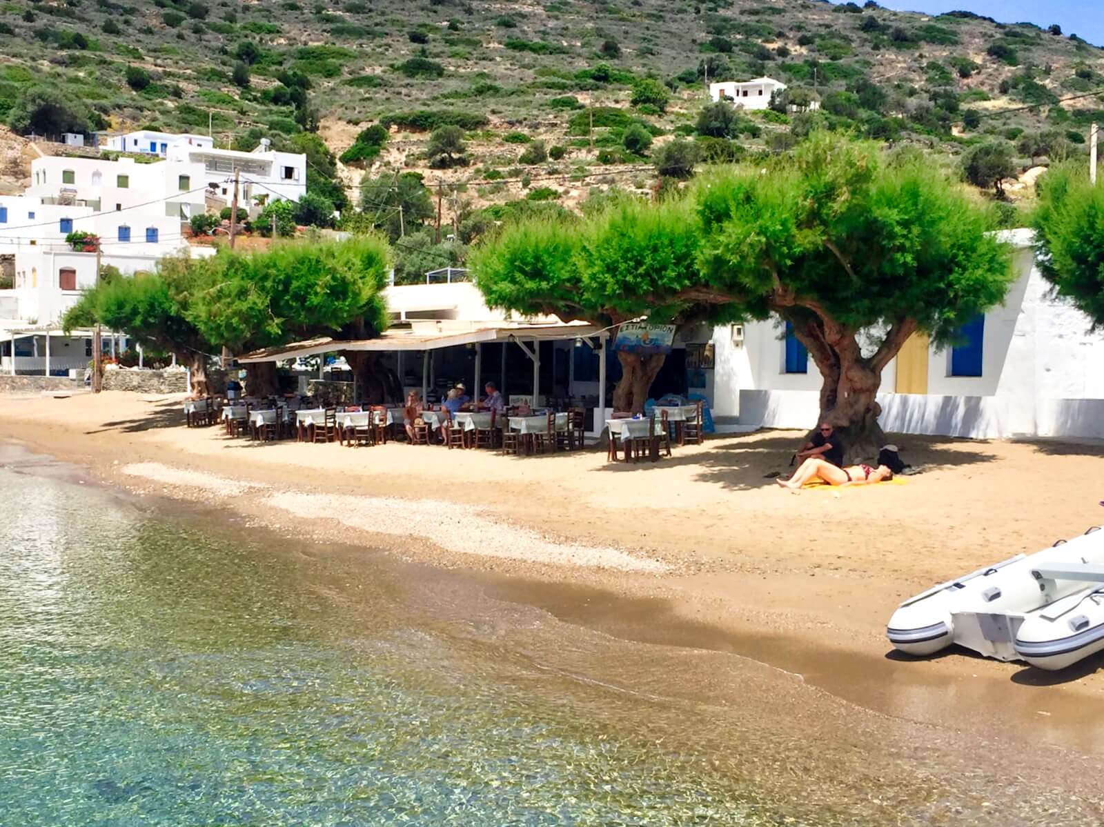 Sifnos: Strand von Vathi Bay