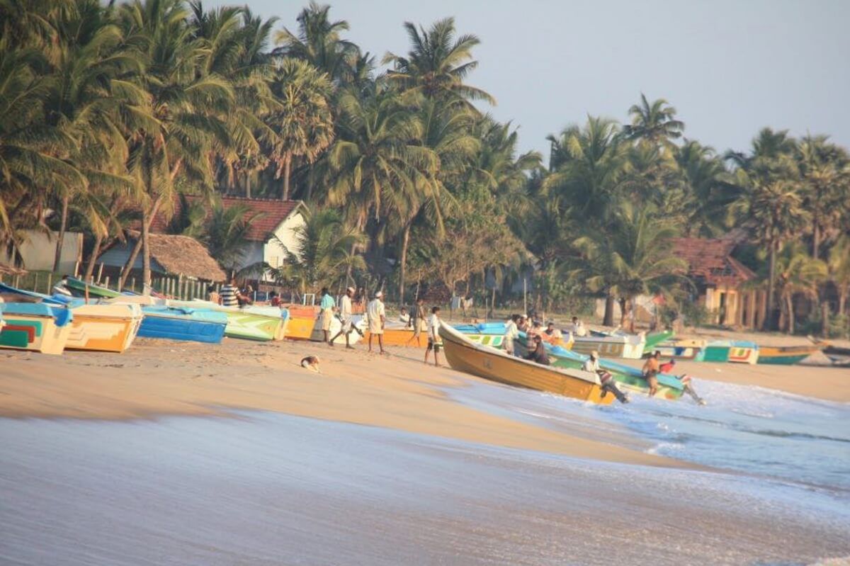 Sri Lankas Norden: Fischer am Strand von Arugam Bay