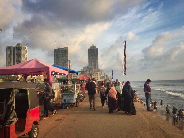 Nicht verpassen in Colombo: Abendspaziergang am Galle Face Green