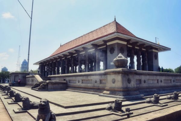 Was du in Colombo nicht verpassen darfst: die Unabhängigkeitshalle (Independence Hall), ein Geschenk der einstigen Kolonialherren