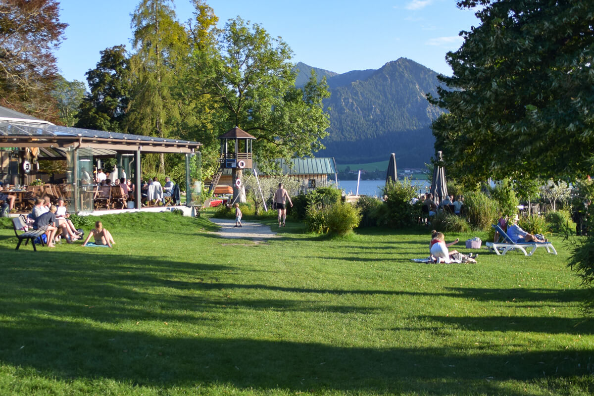 Ausflüge im Tegernseer Land: Chillzone im Strandbad Schliersee