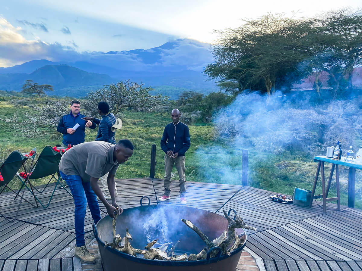 tansania arusha hatari lodge sundowner bar |