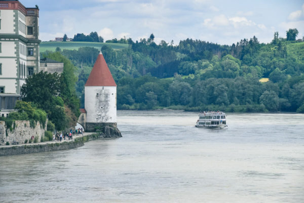 Dreiflüssestadt Passau: Innkai mit Schaiblingsturm