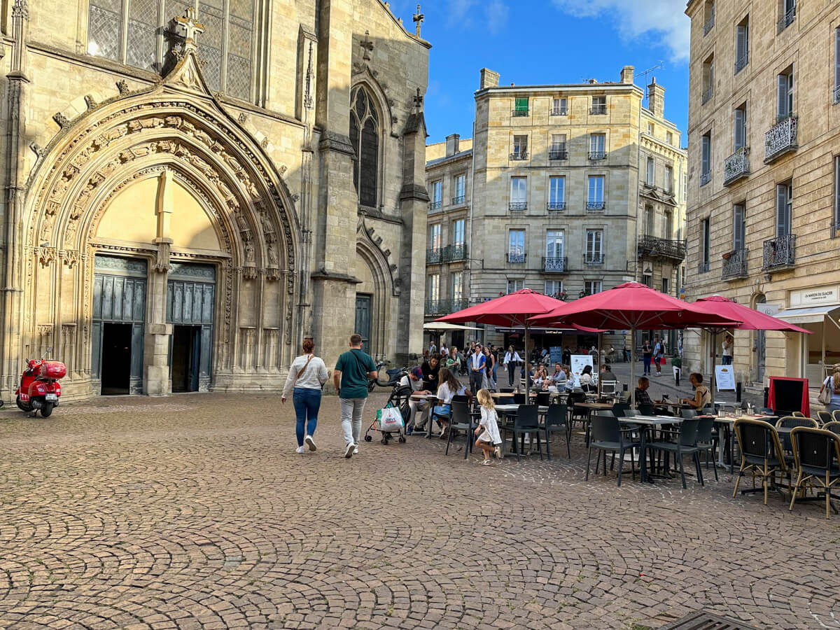 Welterbezentrum Bordeaux: Èglise Saint-Pierre