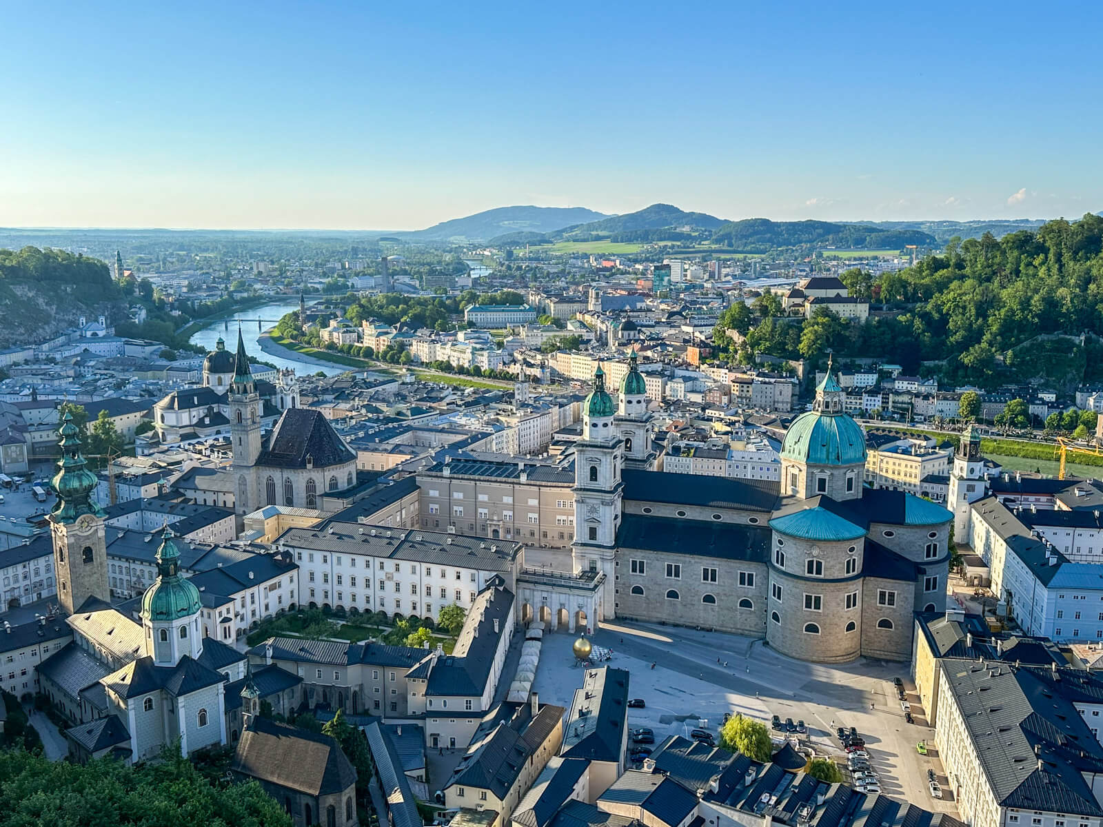 Sehenswürdigkeiten von Salzburg: Blick von der Festung auf Salzburg