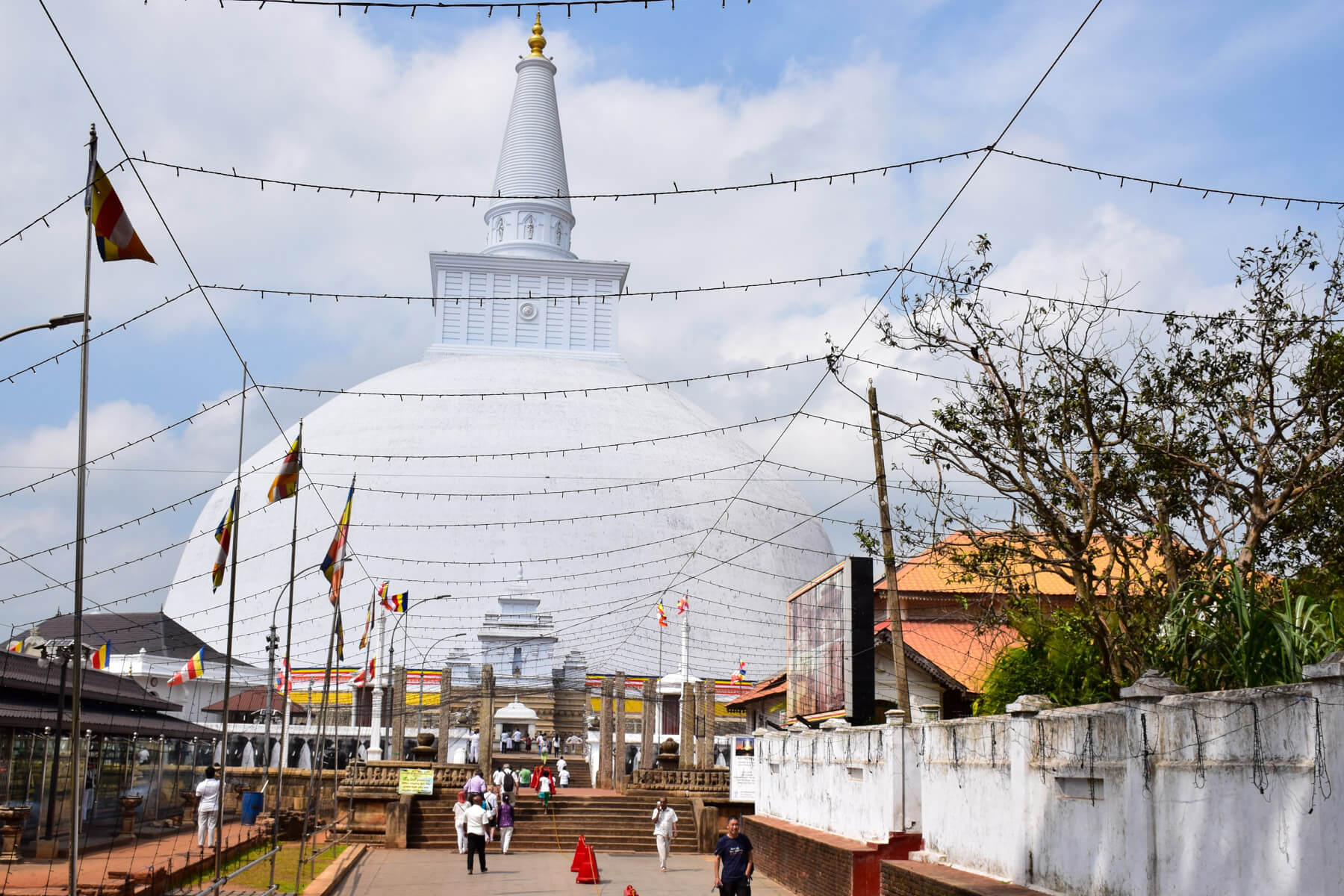 sri lanka anuradhapura 2 2 |